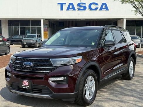 Used 2022 Ford Explorer XLT w/ Equipment Group 202A image 1