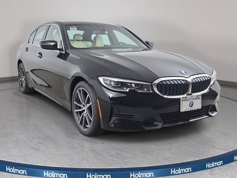 Used 2019 BMW 330i xDrive Sedan w/ Convenience Package AWD/4WD image 4