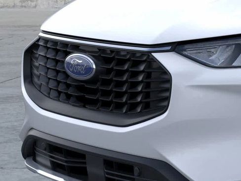 New 2026 Ford Escape SE image 17