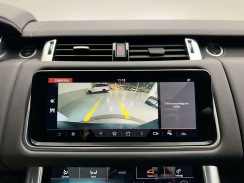 Used 2020 Land Rover Range Rover Sport HSE image 28