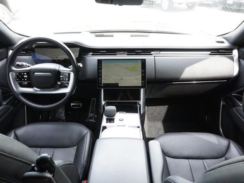 Used 2024 Land Rover Range Rover Long Wheelbase Autobiography AWD/4WD image 54
