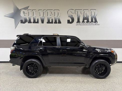 Used 2021 Toyota 4Runner SR5 Premium w/ Moonroof Package image 30