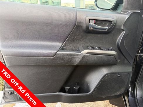 Used 2021 Toyota Tacoma TRD Off-Road image 19