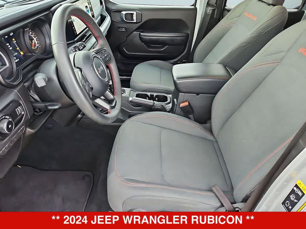 Used 2024 Jeep Wrangler Unlimited Rubicon AWD/4WD image 18