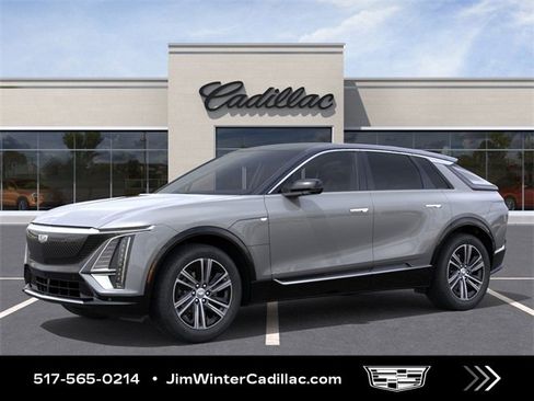 New 2025 Cadillac Lyriq Luxury image 2