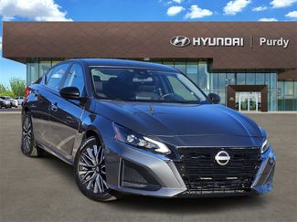 Used 2024 Nissan Altima 2.5 SV video 1