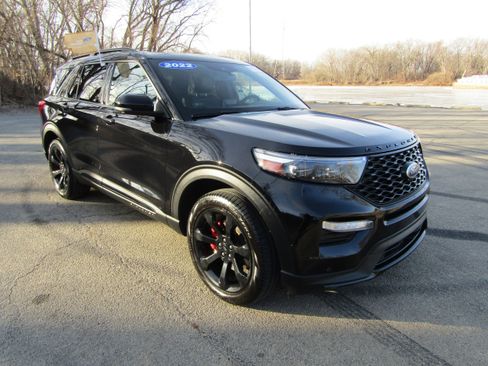 Used 2022 Ford Explorer ST w/ Equipment Group 401A image 6