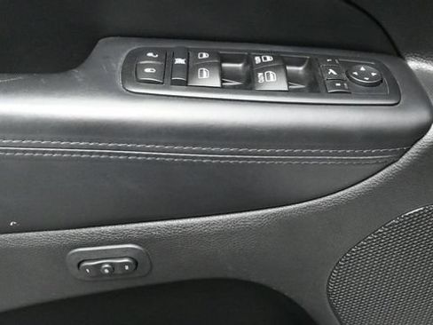 Used 2015 Jeep Grand Cherokee High Altitude AWD/4WD image 15