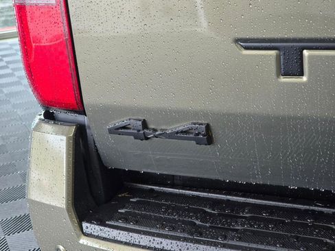 Used 2024 Toyota Tacoma TRD Off-Road w/ TRD Off Road Premium Package image 13