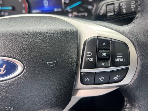 Certified 2022 Ford Explorer XLT w/ Equipment Group 202A image 20