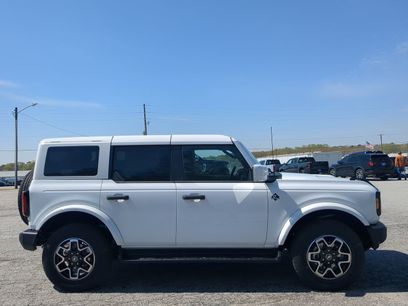 New 2026 Ford Bronco Outer Banks