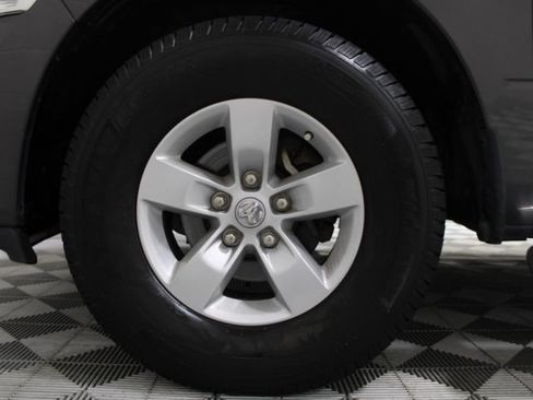 Used 2018 RAM 1500 Express image 44