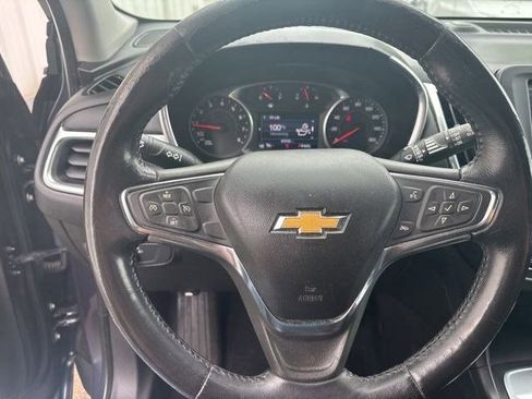 Used 2019 Chevrolet Equinox LT FWD image 16