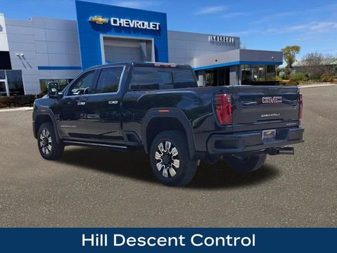 Used 2025 GMC Sierra 2500 Denali w/ Denali Reserve Package AWD/4WD image 25