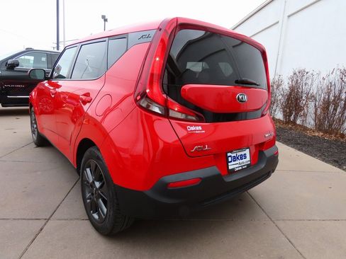 Used 2021 Kia Soul EX image 5