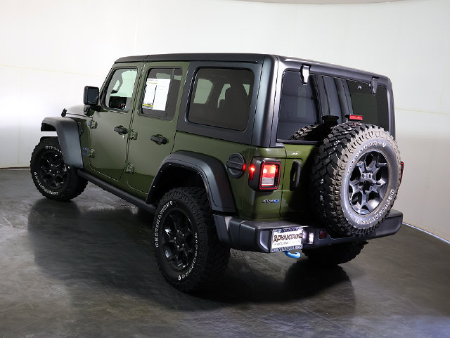 Used 2023 Jeep Wrangler Unlimited w/ Cold Weather Group AWD/4WD image 2