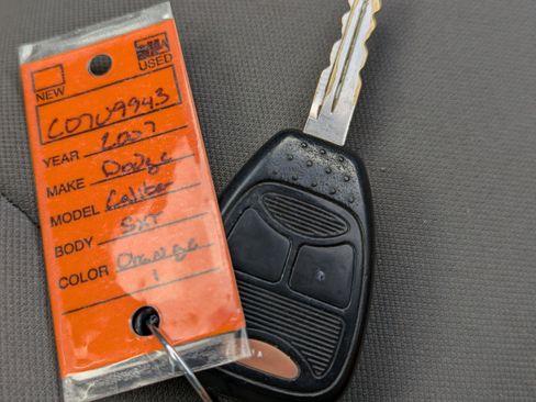 Used 2007 Dodge Caliber SXT image 17