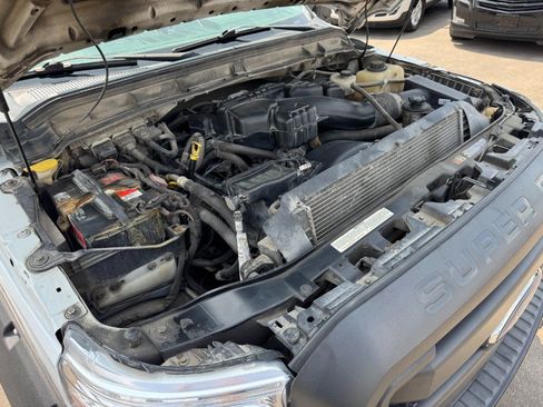 Used 2015 Ford F250 XL w/ Snow Plow Prep Package AWD/4WD image 23
