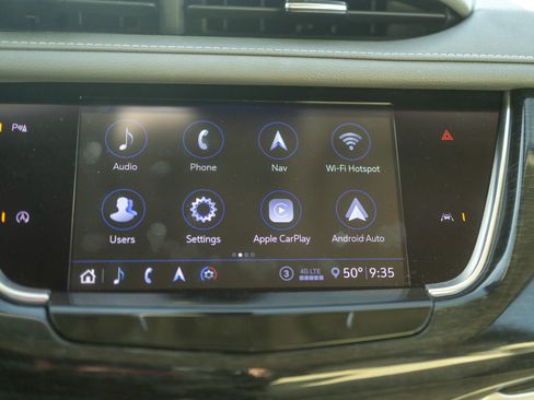 Used 2020 Cadillac XT6 Premium Luxury image 7