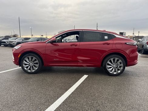 New 2026 Buick Envista Avenir image 3