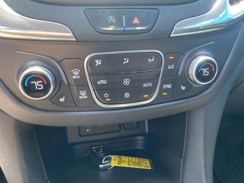 Used 2024 Chevrolet Equinox LT w/ LPO, Floor Liner Package FWD image 27