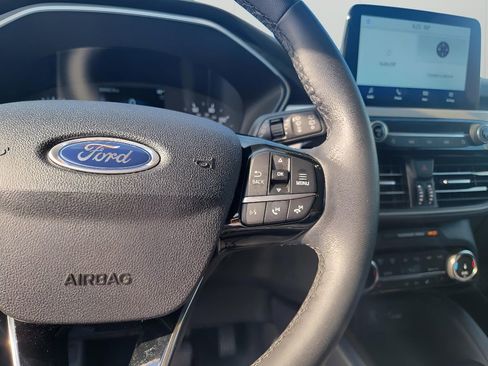 Used 2022 Ford Escape SEL AWD/4WD image 17