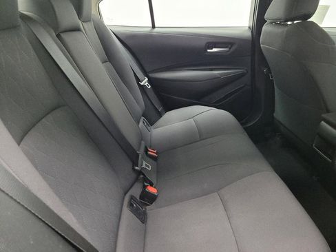 Used 2020 Toyota Corolla LE image 19