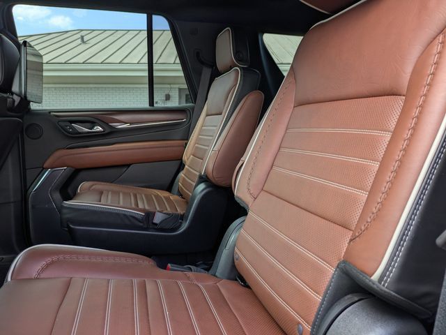 Used 2023 GMC Yukon Denali Ultimate AWD/4WD image 18