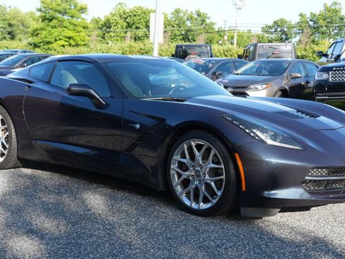 Used 2015 Chevrolet Corvette Stingray Coupe w/ Battery Protection Package RWD image 3