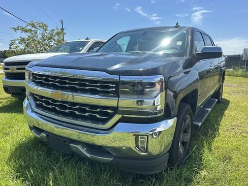Used 2017 Chevrolet Silverado 1500 LTZ w/ High Desert Package AWD/4WD image 4