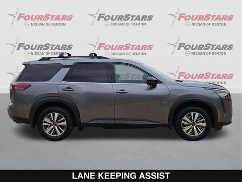 New 2026 Nissan Pathfinder SL FWD image 3