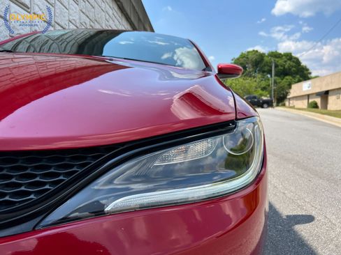 Used 2016 Chrysler 200 S w/ Comfort Group image 14