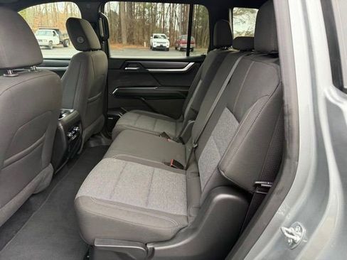 Certified 2025 GMC Acadia Elevation image 11