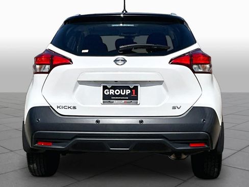 Certified 2020 Nissan Kicks SV FWD image 5