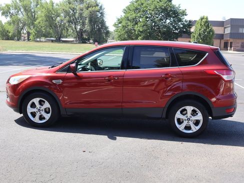 Used 2016 Ford Escape SE FWD image 9