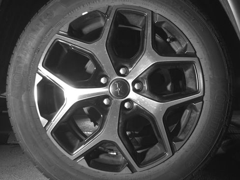 Used 2025 Jeep Compass Limited image 15