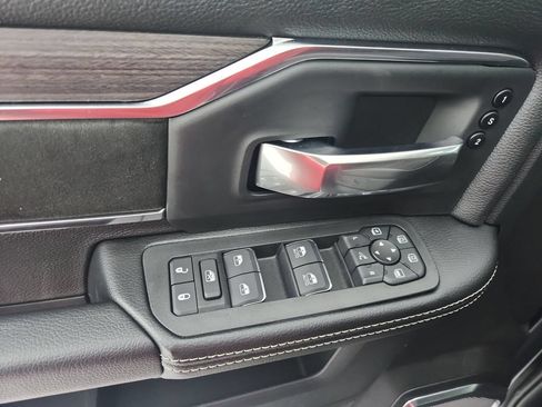 New 2026 RAM 2500 Laramie AWD/4WD image 21