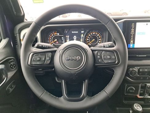 New 2026 Jeep Gladiator Sport AWD/4WD image 19