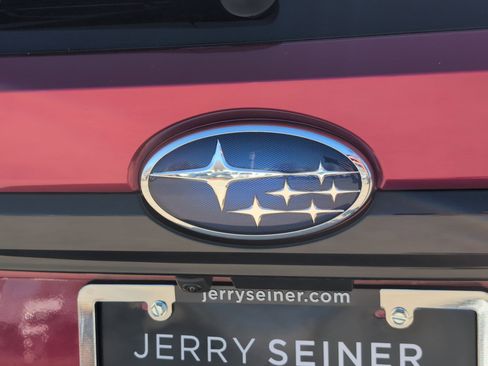 Used 2025 Subaru Ascent Bronze Edition image 14