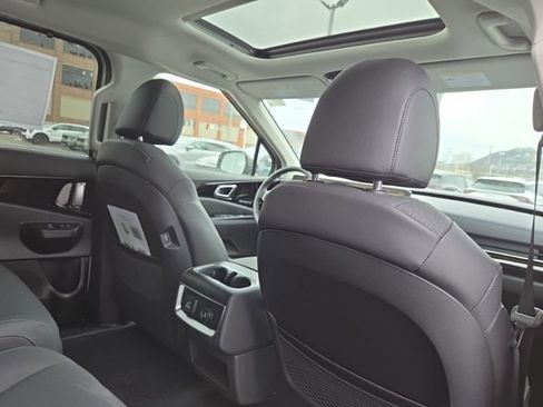 New 2026 Kia Carnival SX Prestige image 19