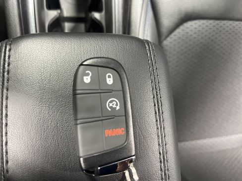 New 2026 Jeep Compass Latitude image 21