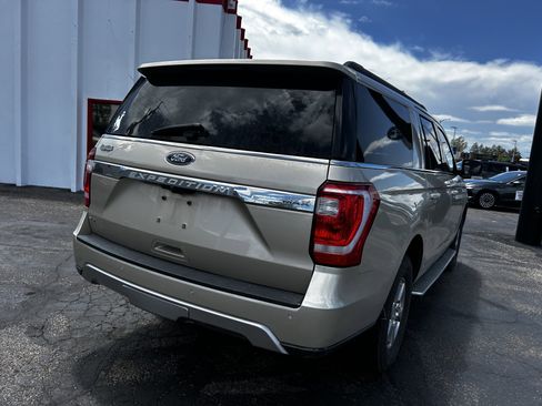Used 2018 Ford Expedition Max XLT w/ Equipment Group 202A AWD/4WD image 5