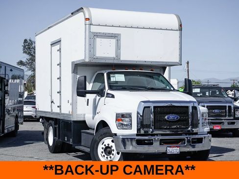 Used 2016 Ford F650 2WD Regular Cab Super Duty image 2
