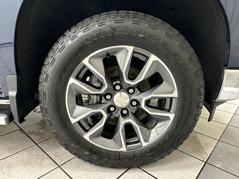 Certified 2022 Chevrolet Silverado 1500 LT image 17