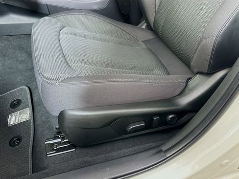 Certified 2024 Subaru Crosstrek 2.0i Premium image 20