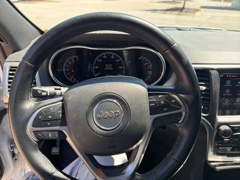 Used 2018 Jeep Grand Cherokee Altitude image 5