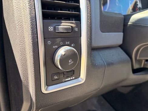 Used 2016 RAM 1500 Big Horn image 16