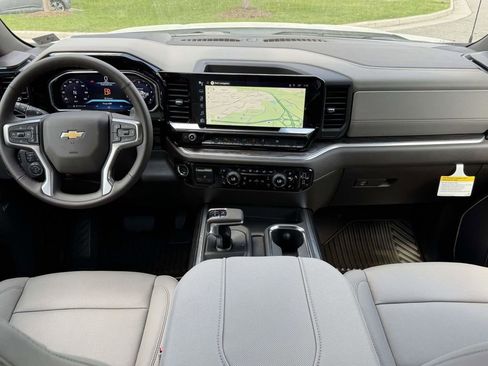 New 2026 Chevrolet Silverado 1500 LTZ w/ LTZ Premium Package AWD/4WD image 3