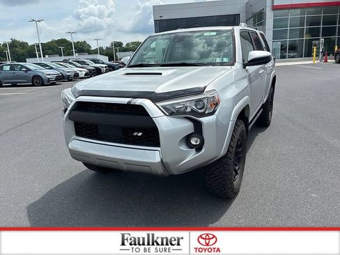 Used 2023 Toyota 4Runner TRD Off-Road AWD/4WD image 17