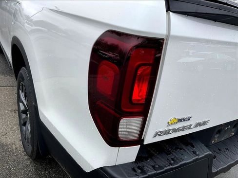 Used 2022 Honda Ridgeline Sport image 30